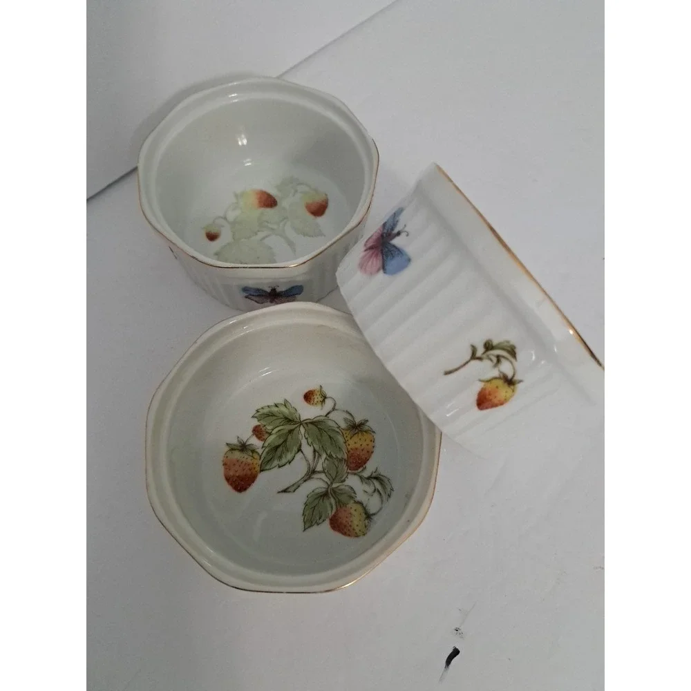 3 Royal Crown Japan SPRING TIME Ramekins Butterfly Strawberry 6512 Oven To Table
